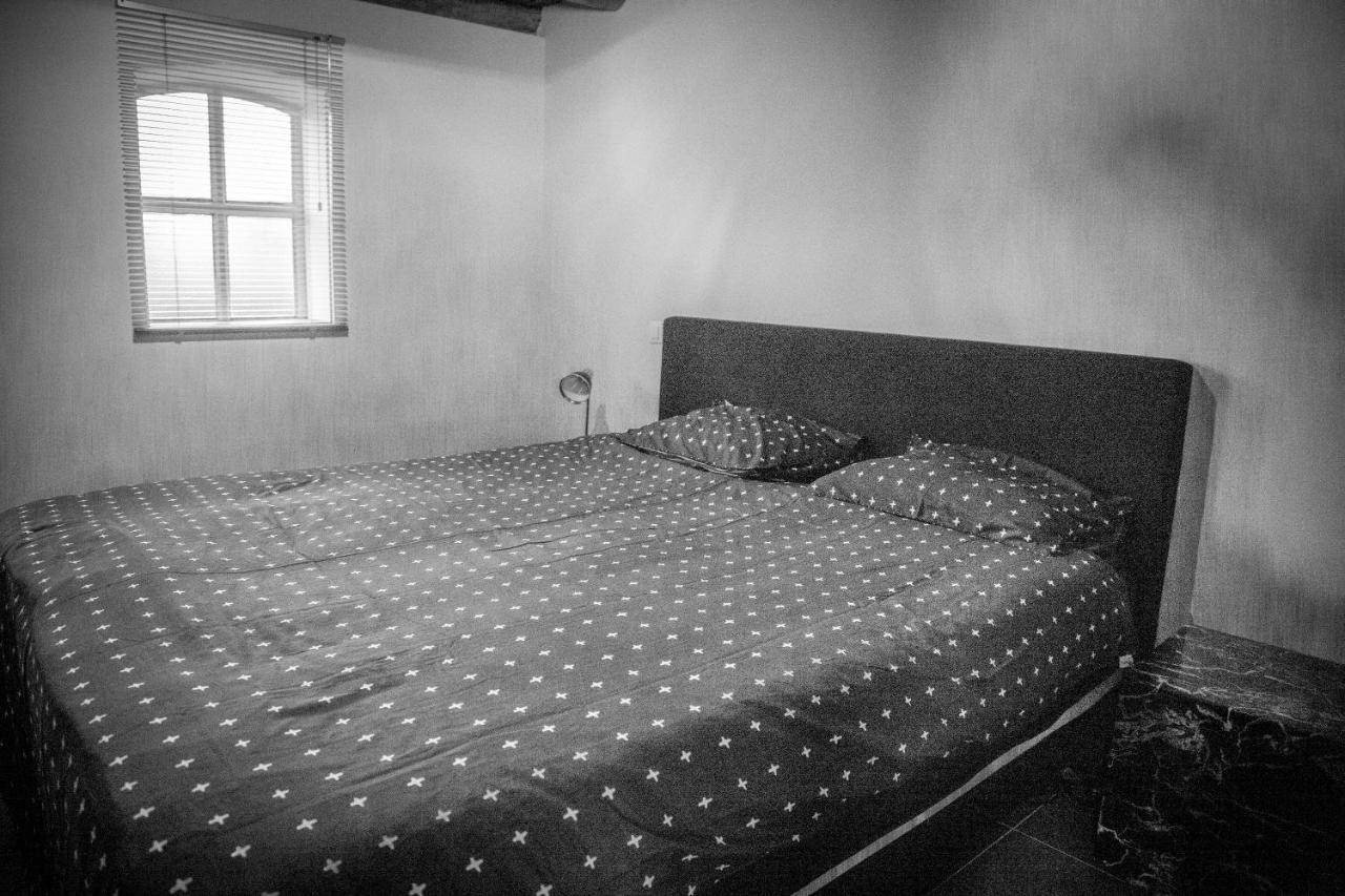 Bed En Box 3610 Bed and Breakfast Oirschot Esterno foto